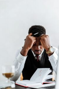 freelancing vs 9 to 5 jobs