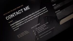 contact freelance content writer